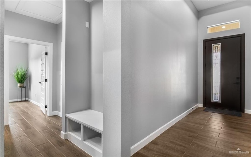 3000 N Alyna Avenue, Edinburg, TX 78541, 4 Bedrooms Bedrooms, ,2 BathroomsBathrooms,Residential,For Sale,3000 N Alyna Avenue,467057