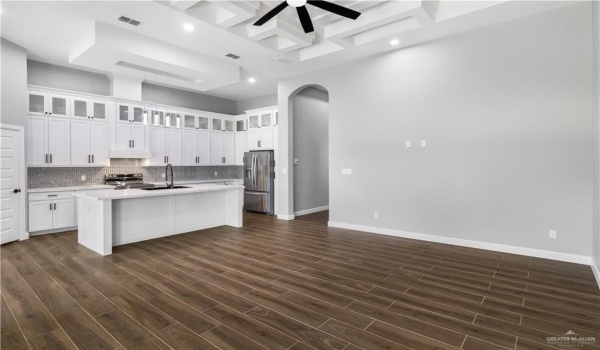 3000 N Alyna Avenue, Edinburg, TX 78541, 4 Bedrooms Bedrooms, ,2 BathroomsBathrooms,Residential,For Sale,3000 N Alyna Avenue,467057