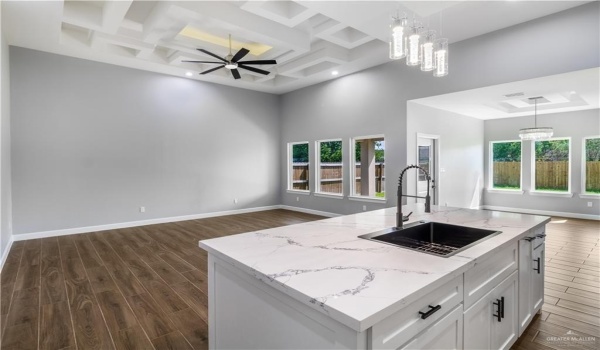 3000 N Alyna Avenue, Edinburg, TX 78541, 4 Bedrooms Bedrooms, ,2 BathroomsBathrooms,Residential,For Sale,3000 N Alyna Avenue,467057