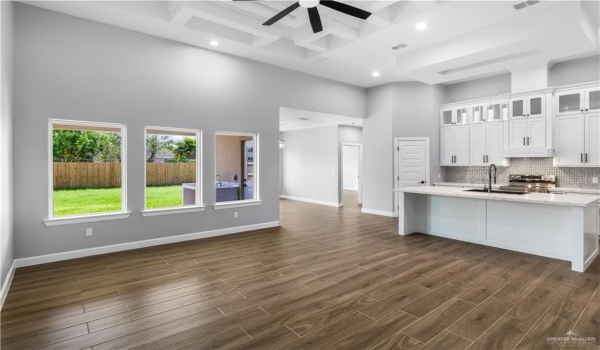 3000 N Alyna Avenue, Edinburg, TX 78541, 4 Bedrooms Bedrooms, ,2 BathroomsBathrooms,Residential,For Sale,3000 N Alyna Avenue,467057