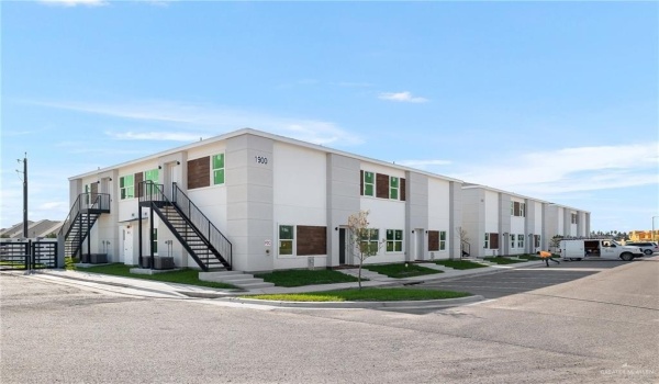 901 E Yuma Avenue #600, McAllen, TX 78503, 3 Bedrooms Bedrooms, ,2 BathroomsBathrooms,Residential Lease,For Rent,901 E Yuma Avenue,467122