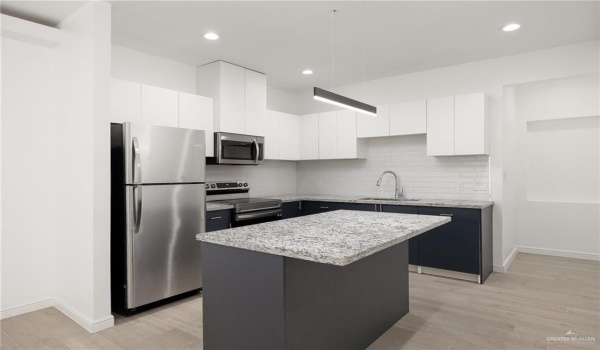 901 E Yuma Avenue #600, McAllen, TX 78503, 3 Bedrooms Bedrooms, ,2 BathroomsBathrooms,Residential Lease,For Rent,901 E Yuma Avenue,467122