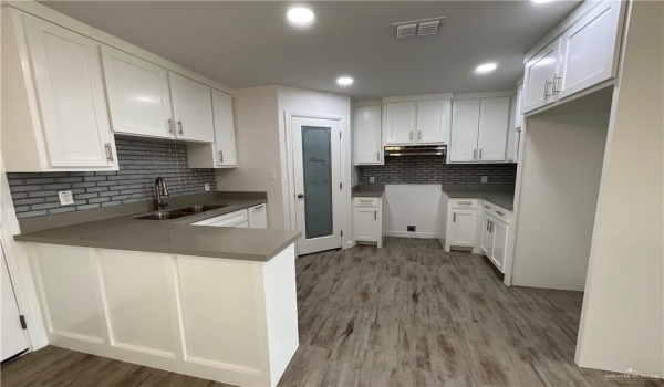 3505 Pinehurst Street, Weslaco, TX 78596, 3 Habitaciones Habitaciones , ,2 BañosBaños,Residential,En Venta,3505 Pinehurst Street,467126