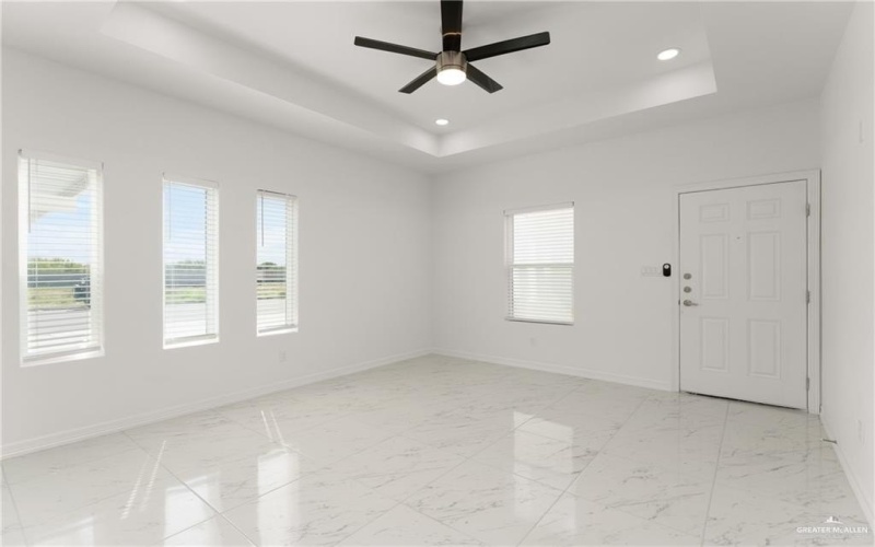 5800 Notre Dame Avenue #3, McAllen, TX 78504, 3 Bedrooms Bedrooms, ,2 BathroomsBathrooms,Residential Lease,For Rent,5800 Notre Dame Avenue,467189