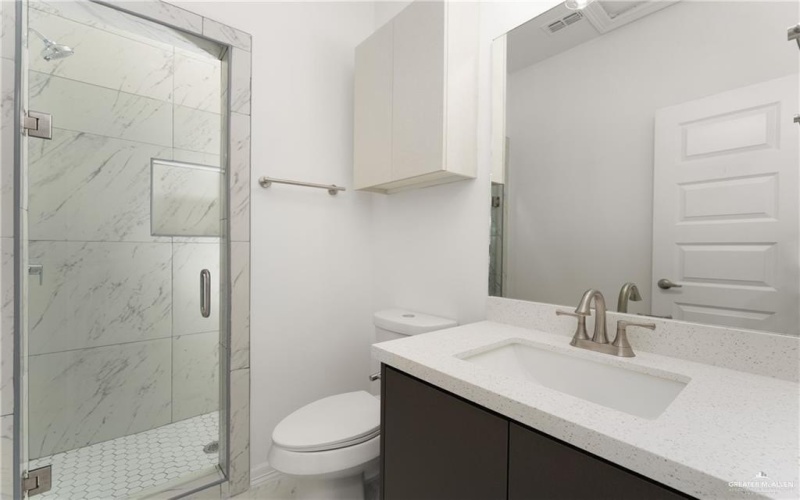 5800 Notre Dame Avenue #3, McAllen, TX 78504, 3 Bedrooms Bedrooms, ,2 BathroomsBathrooms,Residential Lease,For Rent,5800 Notre Dame Avenue,467189