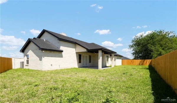 4536 Hazel Street, Edinburg, TX 78541, 3 Bedrooms Bedrooms, ,3 BathroomsBathrooms,Residential,For Sale,4536 Hazel Street,467274