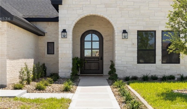 4536 Hazel Street, Edinburg, TX 78541, 3 Bedrooms Bedrooms, ,3 BathroomsBathrooms,Residential,For Sale,4536 Hazel Street,467274