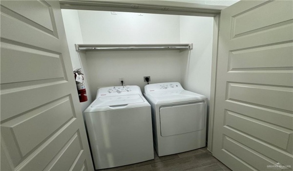 7802 N 58th Lane #3, Mission, TX 78573, 2 Bedrooms Bedrooms, ,2 BathroomsBathrooms,Residential Lease,For Rent,7802 N 58th Lane,467349
