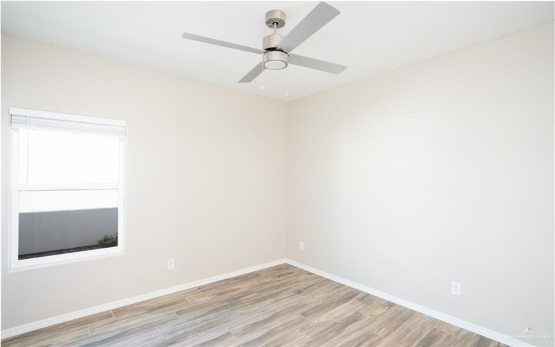 4116 Walnut Avenue #2, McAllen, TX 78501, 3 Habitaciones Habitaciones , ,2 BañosBaños,Residential Lease,En Alquiler,4116 Walnut Avenue,467440