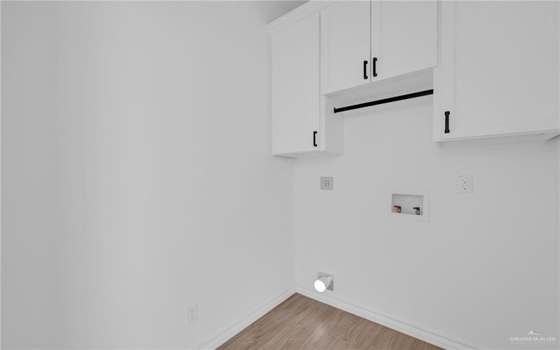 3437 E Marbury Street, Edinburg, TX 78542, 3 Bedrooms Bedrooms, ,3 BathroomsBathrooms,Residential,For Sale,3437 E Marbury Street,467681