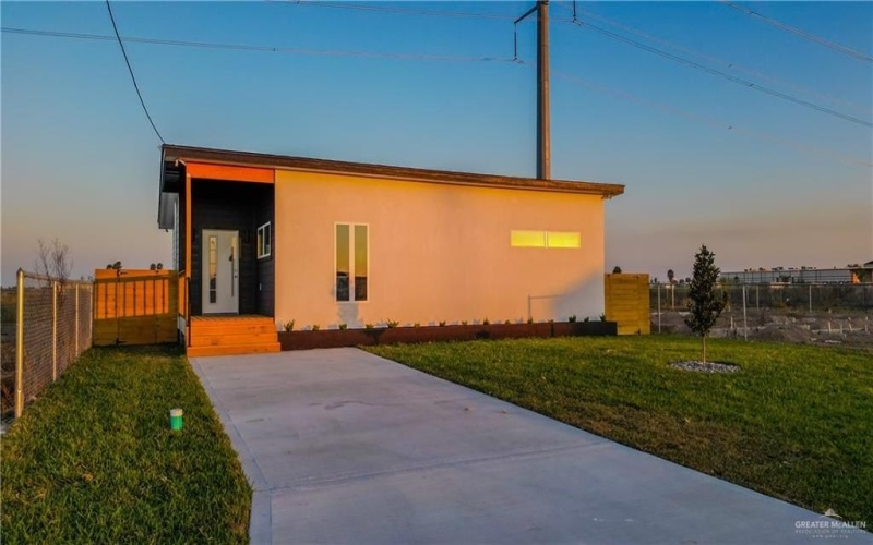 2802 Dishoso Avenue, Donna, TX 78537, 2 Bedrooms Bedrooms, ,2 BathroomsBathrooms,Residential,For Sale,2802 Dishoso Avenue,467694