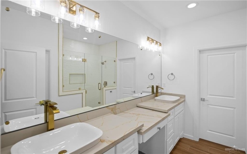 556 Demi Street, Edinburg, TX 78542, 3 Bedrooms Bedrooms, ,2 BathroomsBathrooms,Residential,For Sale,556 Demi Street,467700
