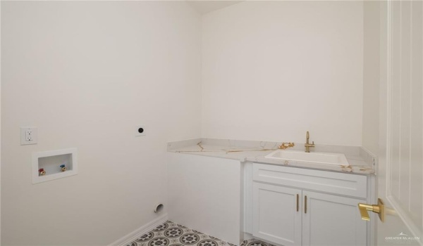 5008 Pecan Avenue, McAllen, TX 78501, 3 Habitaciones Habitaciones , ,3 BañosBaños,Residential,En Venta,5008 Pecan Avenue,467742