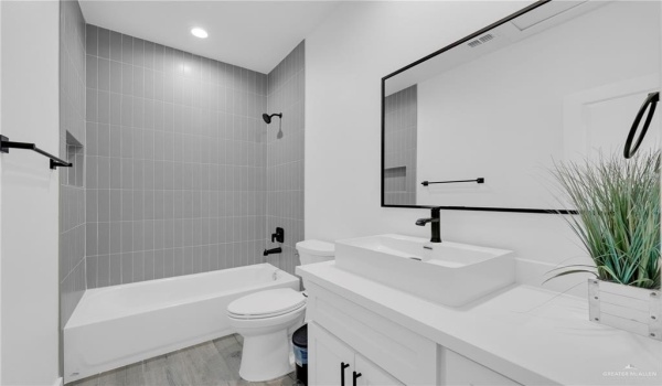 2117 Zinnia Street, Weslaco, TX 78596, 4 Bedrooms Bedrooms, ,2 BathroomsBathrooms,Residential,For Sale,2117 Zinnia Street,467849