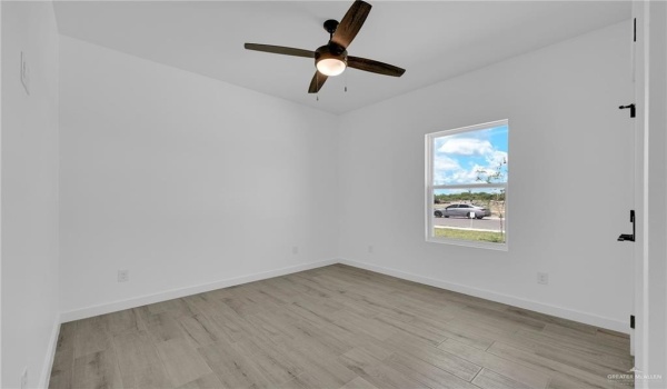 2117 Zinnia Street, Weslaco, TX 78596, 4 Bedrooms Bedrooms, ,2 BathroomsBathrooms,Residential,For Sale,2117 Zinnia Street,467849
