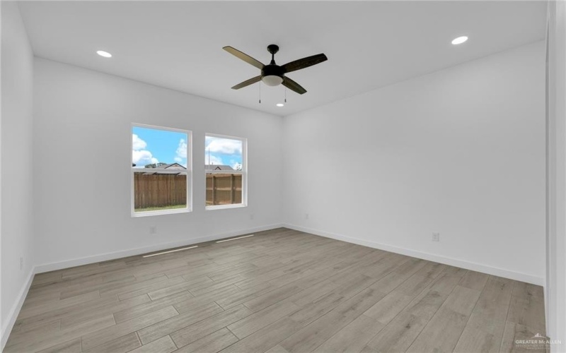 2117 Zinnia Street, Weslaco, TX 78596, 4 Bedrooms Bedrooms, ,2 BathroomsBathrooms,Residential,For Sale,2117 Zinnia Street,467849