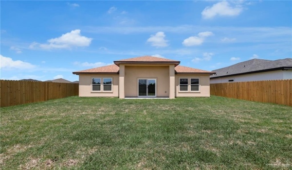 2121 Zinnia Street, Weslaco, TX 78596, 3 Bedrooms Bedrooms, ,2 BathroomsBathrooms,Residential,For Sale,2121 Zinnia Street,467854