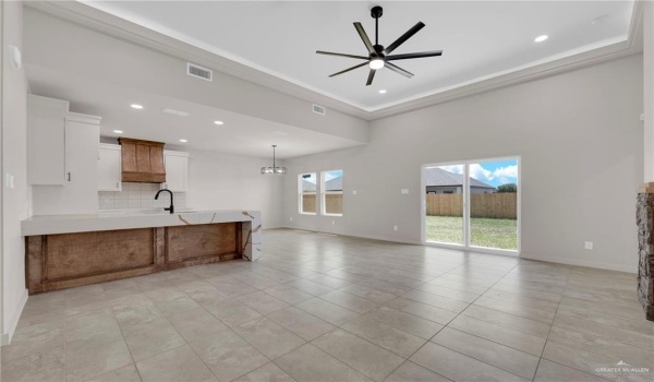 2121 Zinnia Street, Weslaco, TX 78596, 3 Bedrooms Bedrooms, ,2 BathroomsBathrooms,Residential,For Sale,2121 Zinnia Street,467854