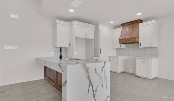 2121 Zinnia Street, Weslaco, TX 78596, 3 Bedrooms Bedrooms, ,2 BathroomsBathrooms,Residential,For Sale,2121 Zinnia Street,467854