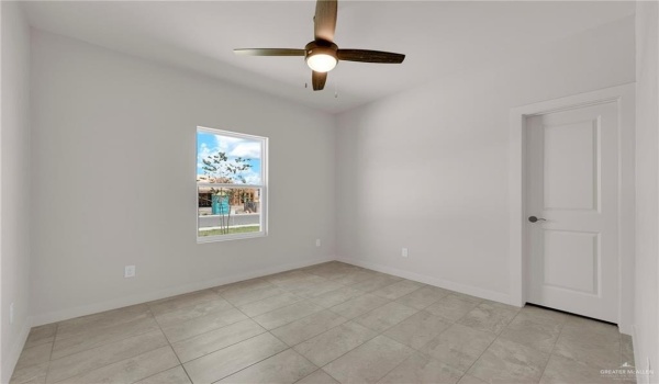 2121 Zinnia Street, Weslaco, TX 78596, 3 Bedrooms Bedrooms, ,2 BathroomsBathrooms,Residential,For Sale,2121 Zinnia Street,467854