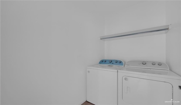 2 Briggs Street #C, Weslaco, TX 78596, 2 Bedrooms Bedrooms, ,2 BathroomsBathrooms,Residential,For Sale,2 Briggs Street,467879