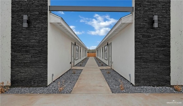 2 Briggs Street #D, Weslaco, TX 78596, 3 Habitaciones Habitaciones , ,2 BañosBaños,Residential,En Venta,2 Briggs Street,467881