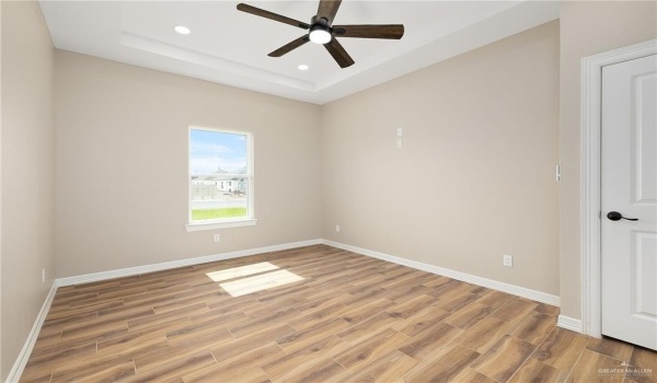 2262 Via Roma, Weslaco, TX 78596, 4 Bedrooms Bedrooms, ,2 BathroomsBathrooms,Residential,For Sale,2262 Via Roma,462073