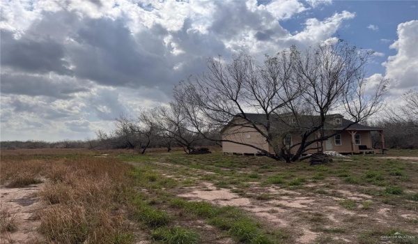 28163 Mile 17 1/2 Trail, McAllen, TX 78541, 4 Bedrooms Bedrooms, ,2 BathroomsBathrooms,Residential,For Sale,28163 Mile 17 1/2 Trail,462125