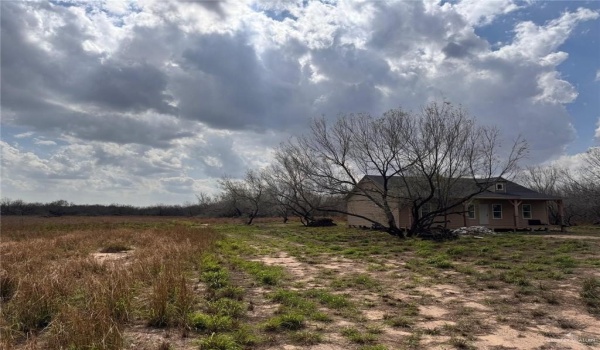 28163 Mile 17 1/2 Trail, McAllen, TX 78541, 4 Bedrooms Bedrooms, ,2 BathroomsBathrooms,Residential,For Sale,28163 Mile 17 1/2 Trail,462125