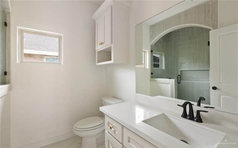 5000 Duke Avenue, McAllen, TX 78504, 4 Habitaciones Habitaciones , ,2 BañosBaños,Residential,En Venta,5000 Duke Avenue,462154