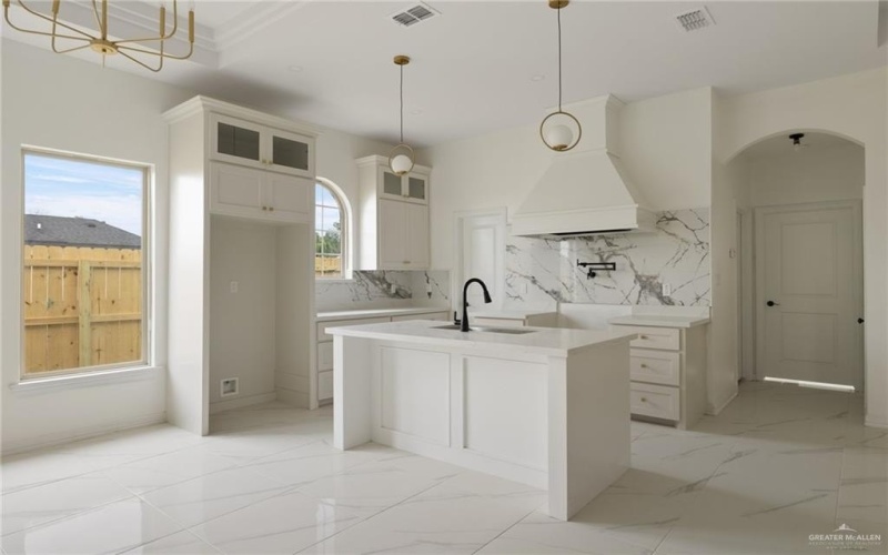 5000 Duke Avenue, McAllen, TX 78504, 4 Habitaciones Habitaciones , ,2 BañosBaños,Residential,En Venta,5000 Duke Avenue,462154