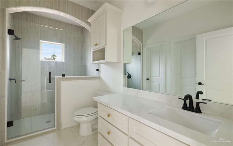 5000 Duke Avenue, McAllen, TX 78504, 4 Habitaciones Habitaciones , ,2 BañosBaños,Residential,En Venta,5000 Duke Avenue,462154