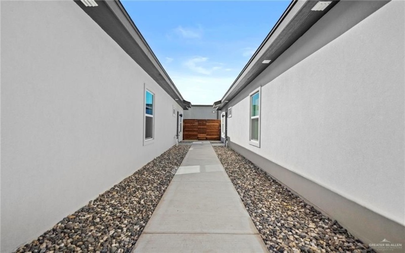 3601 Vanessa Lane, Weslaco, TX 78596, ,Residential Multi Family,For Sale,3601 Vanessa Lane,462191