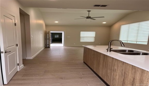 3601 Vanessa Lane, Weslaco, TX 78596, ,Residential Multi Family,For Sale,3601 Vanessa Lane,462191