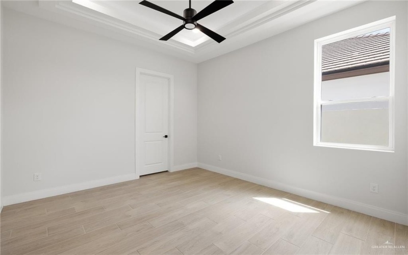 1717 S Middleton Street, Edinburg, TX 78539, 4 Bedrooms Bedrooms, ,3 BathroomsBathrooms,Residential,For Sale,1717 S Middleton Street,467956