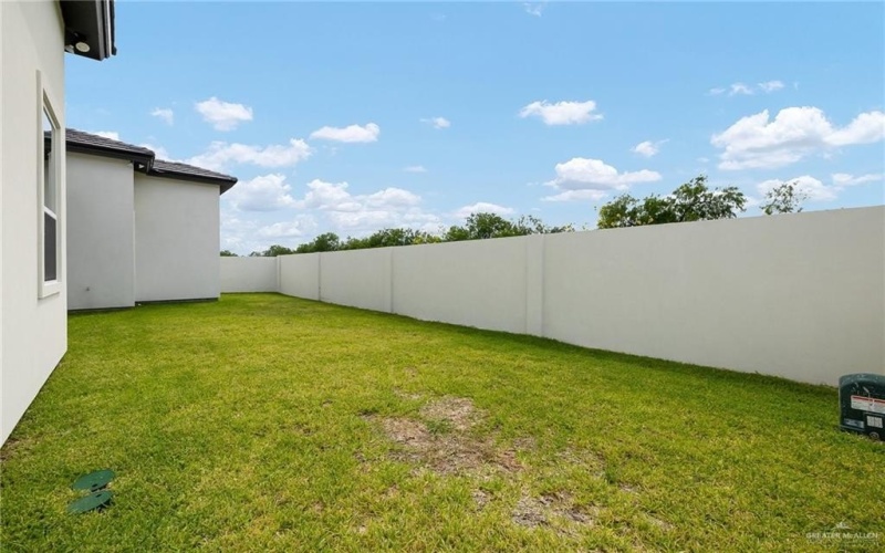 1717 S Middleton Street, Edinburg, TX 78539, 4 Bedrooms Bedrooms, ,3 BathroomsBathrooms,Residential,For Sale,1717 S Middleton Street,467956
