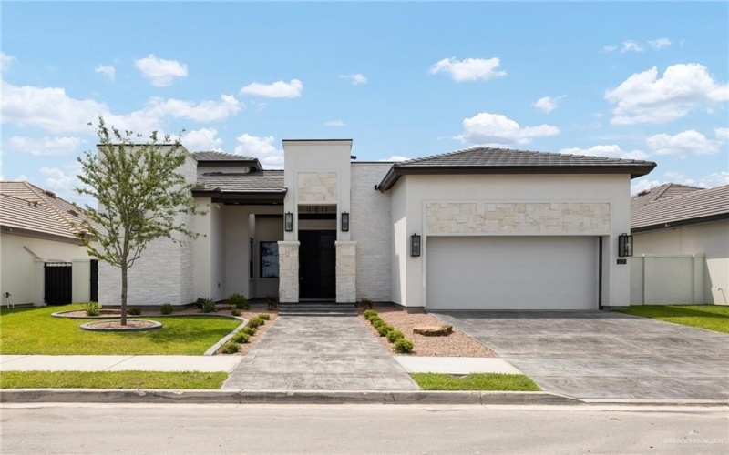 1717 S Middleton Street, Edinburg, TX 78539, 4 Bedrooms Bedrooms, ,3 BathroomsBathrooms,Residential,For Sale,1717 S Middleton Street,467956