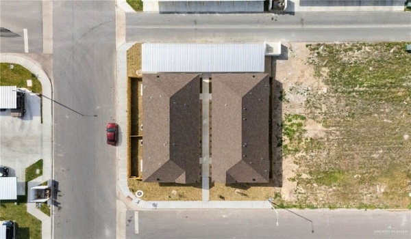 805 N Blair Avenue, Edinburg, TX 78541, ,Residential Multi Family,For Sale,805 N Blair Avenue,463307