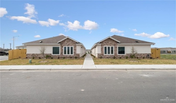 805 N Blair Avenue, Edinburg, TX 78541, ,Residential Multi Family,For Sale,805 N Blair Avenue,463307