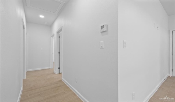 805 N Blair Avenue #4, Edinburg, TX 78541, 3 Bedrooms Bedrooms, ,2 BathroomsBathrooms,Residential Lease,For Rent,805 N Blair Avenue,463354