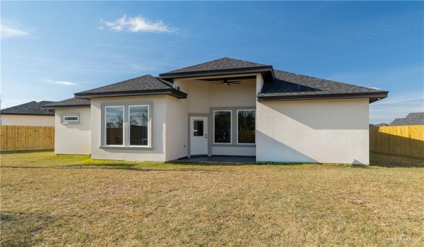 816 Spring Drive, Mission, TX 78573, 3 Bedrooms Bedrooms, ,2 BathroomsBathrooms,Residential,For Sale,816 Spring Drive,464670