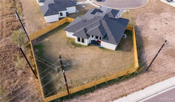 816 Spring Drive, Mission, TX 78573, 3 Bedrooms Bedrooms, ,2 BathroomsBathrooms,Residential,For Sale,816 Spring Drive,464670