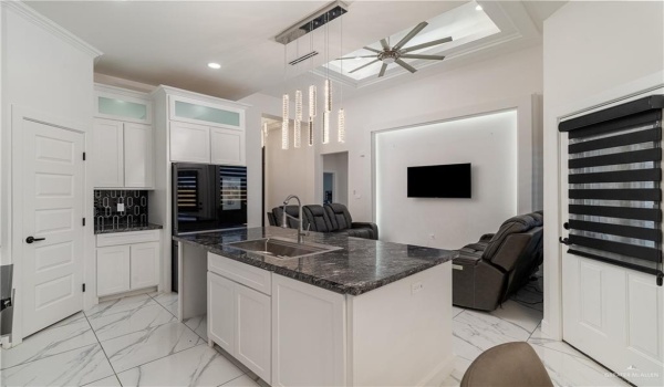 816 Spring Drive, Mission, TX 78573, 3 Bedrooms Bedrooms, ,2 BathroomsBathrooms,Residential,For Sale,816 Spring Drive,464670
