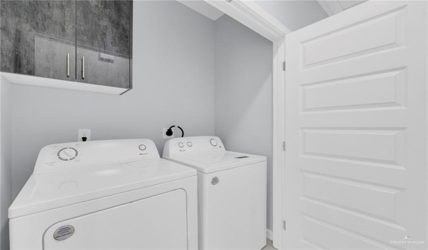 3513 S Dominique Street #1, Pharr, TX 78577, 3 Bedrooms Bedrooms, ,2 BathroomsBathrooms,Residential Lease,For Rent,3513 S Dominique Street,463367