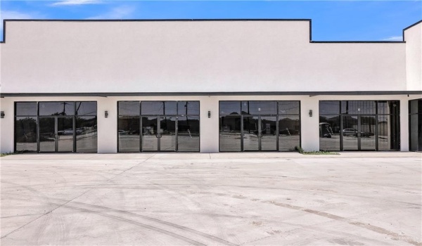 5301 N Ware Road #4, McAllen, TX 78501, ,Commercial Lease,For Rent,5301 N Ware Road,469068