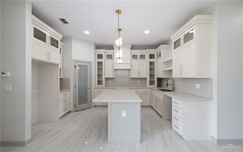 3408 E Alexa Street, Edinburg, TX 78542, 3 Bedrooms Bedrooms, ,2 BathroomsBathrooms,Residential,For Sale,3408 E Alexa Street,468048