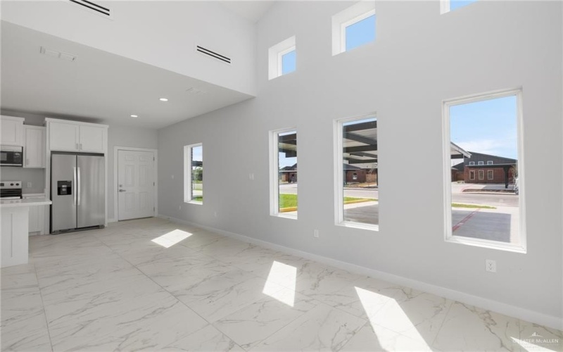 904 8th Street #3, Mission, TX 78572, 2 Habitaciones Habitaciones , ,2 BañosBaños,Residential Lease,En Alquiler,904 8th Street,463406