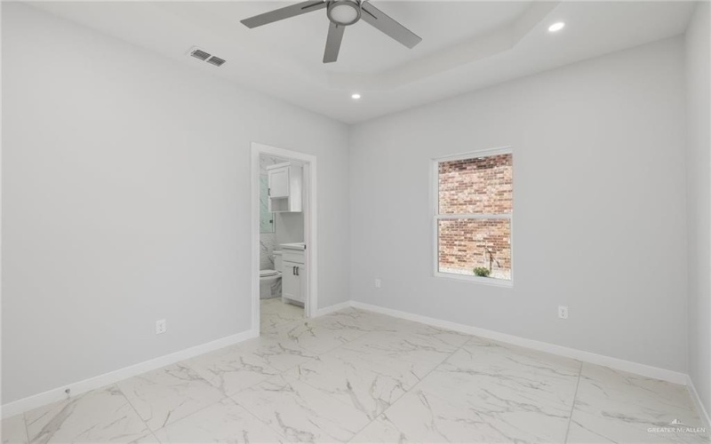 904 8th Street #3, Mission, TX 78572, 2 Habitaciones Habitaciones , ,2 BañosBaños,Residential Lease,En Alquiler,904 8th Street,463406