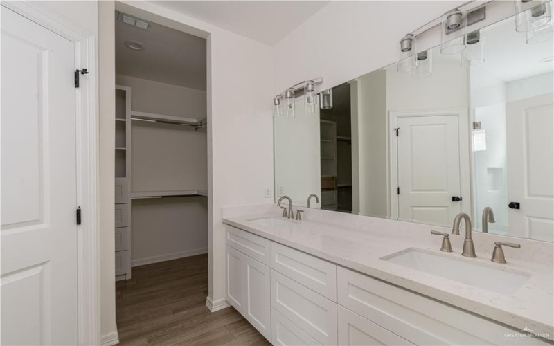 401 Southland Avenue, Edinburg, TX 78539, 4 Bedrooms Bedrooms, ,3 BathroomsBathrooms,Residential,For Sale,401 Southland Avenue,469296