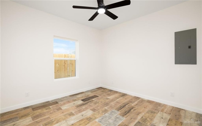300 N Kika De La Garza Boulevard, La Joya, TX 78560, 3 Bedrooms Bedrooms, ,2 BathroomsBathrooms,Residential,For Sale,300 N Kika De La Garza Boulevard,469118